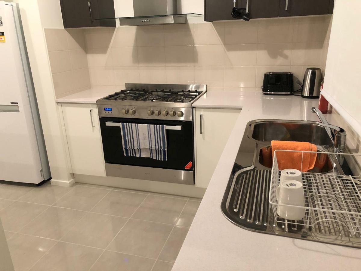 Apple House Tarneit North Apartment Bagian luar foto